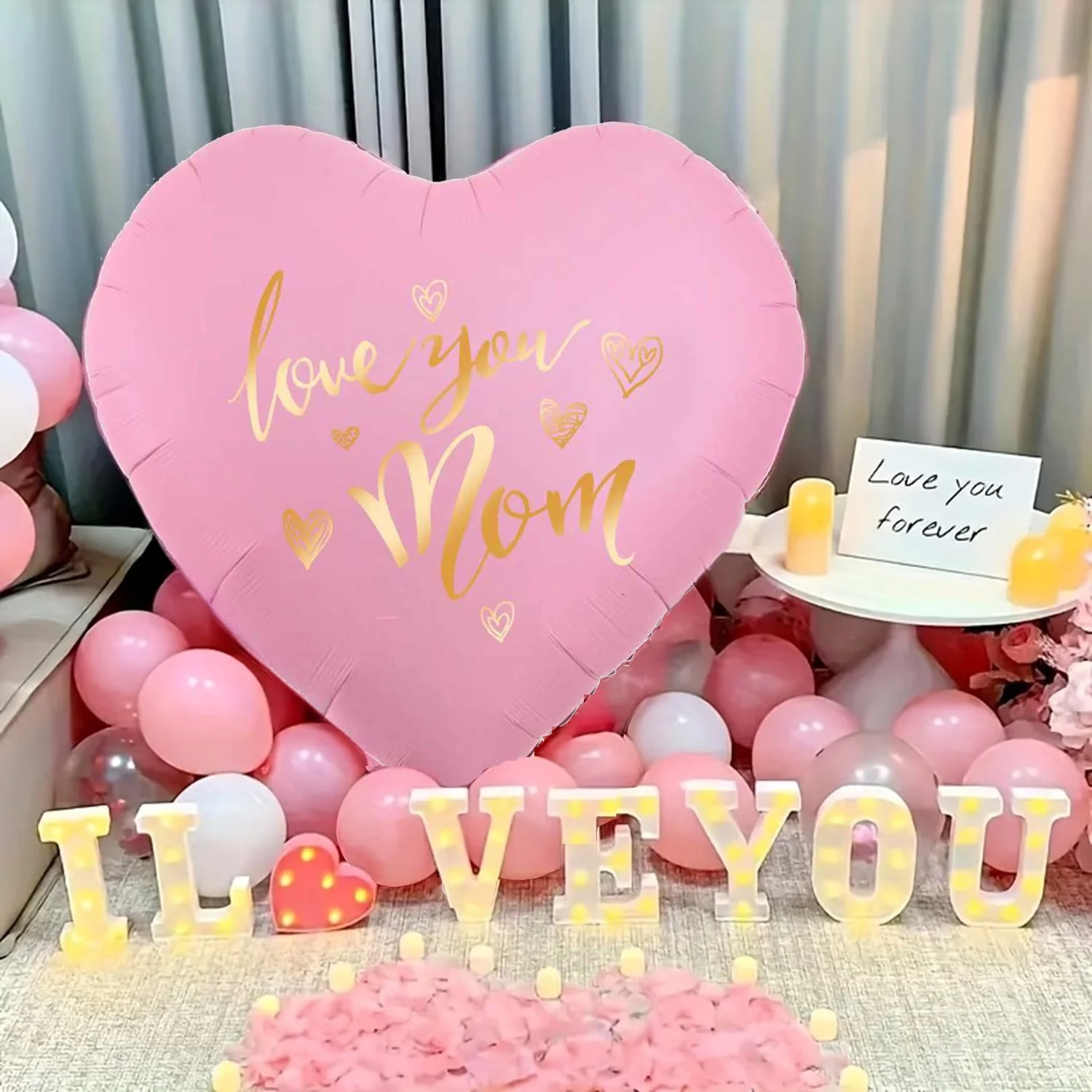 Ballon géant en forme de cœur avec message 'Love You Mom' – Décoration élégante pour la fête des mères, femme - Image 4
