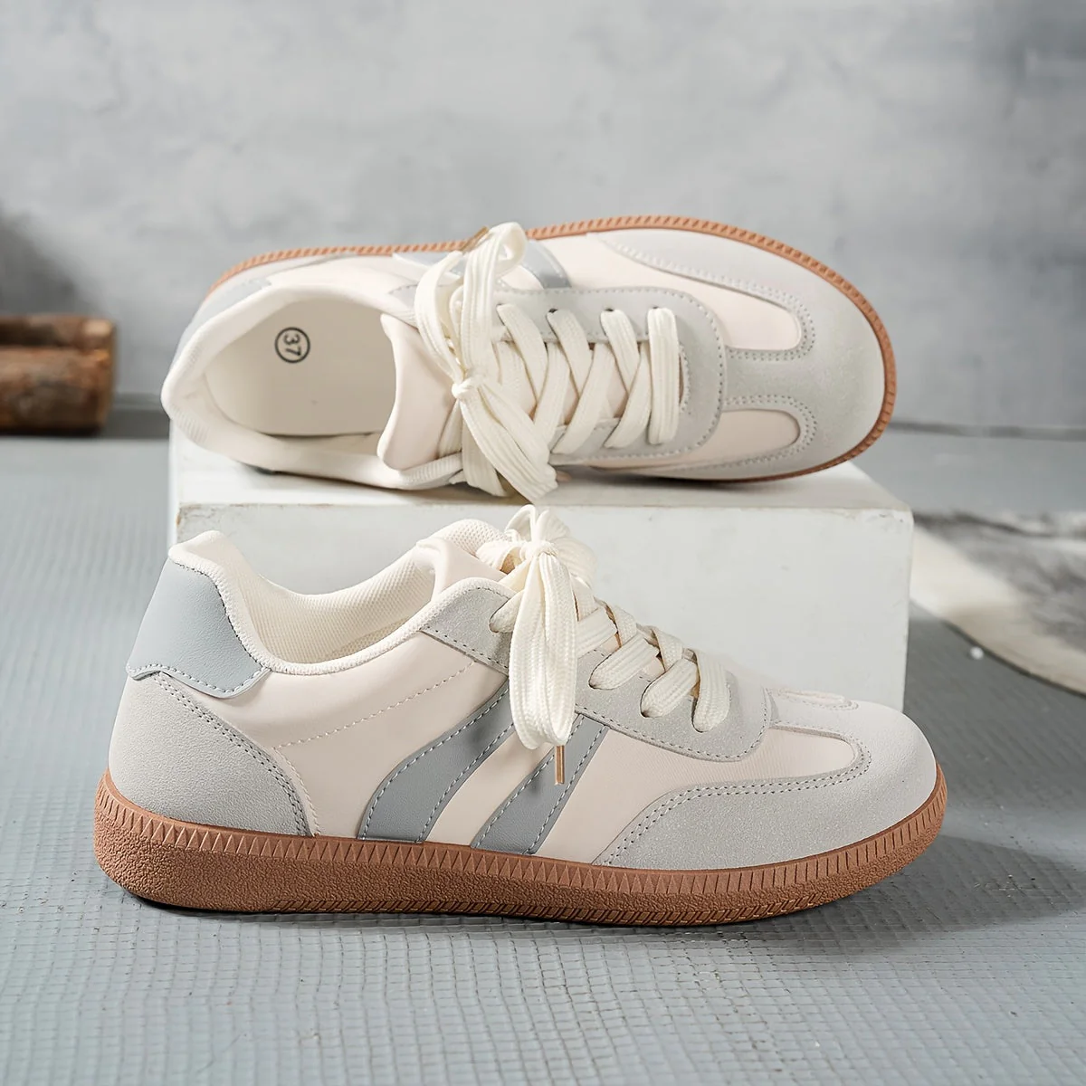 Baskets décontractées pour femme style rétro urbain – Sneakers mode tous les jours - Image 9