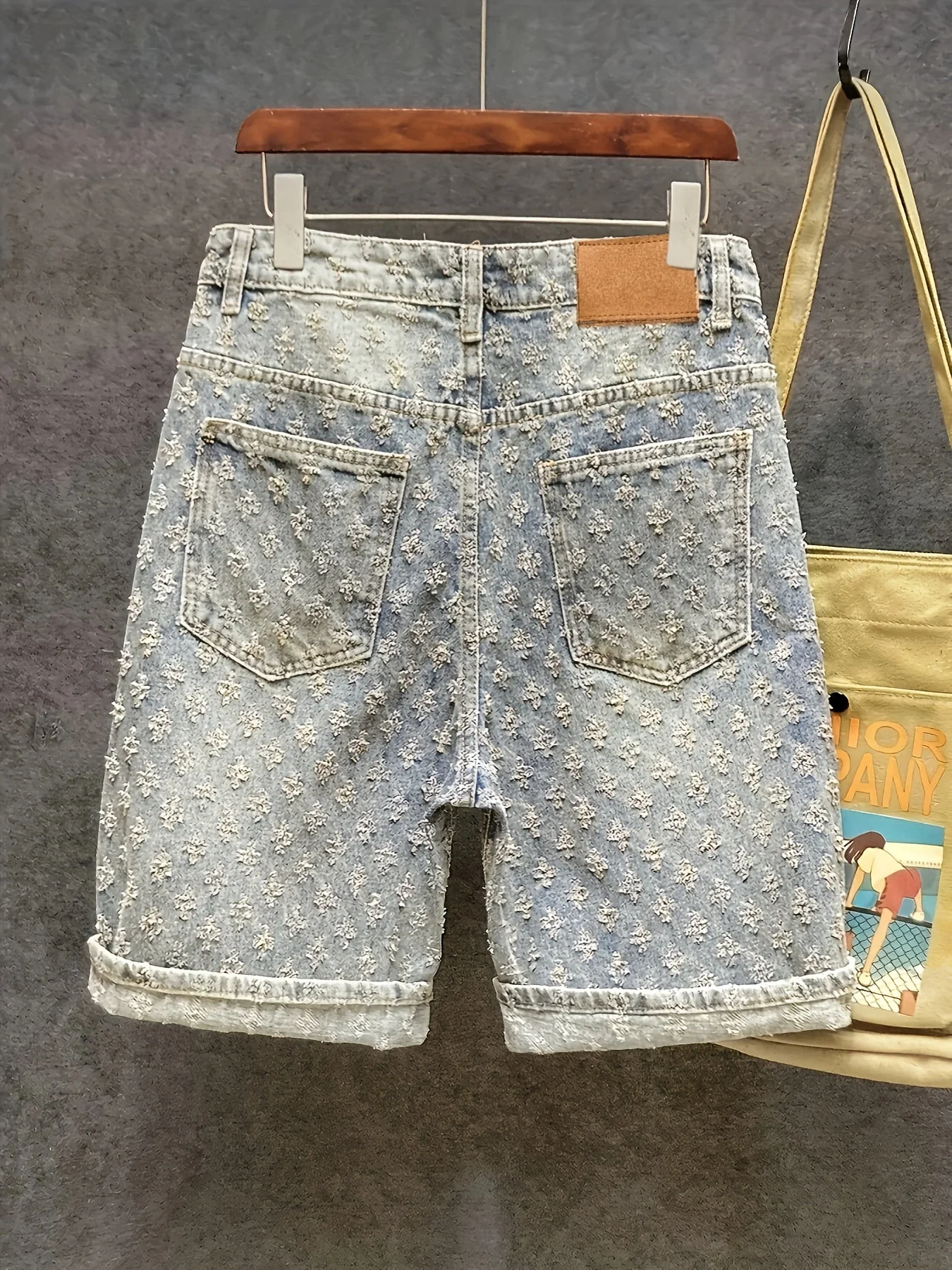 Bermuda homme style streetwear motif brodé – Short décontracté tendance urbain - Image 3