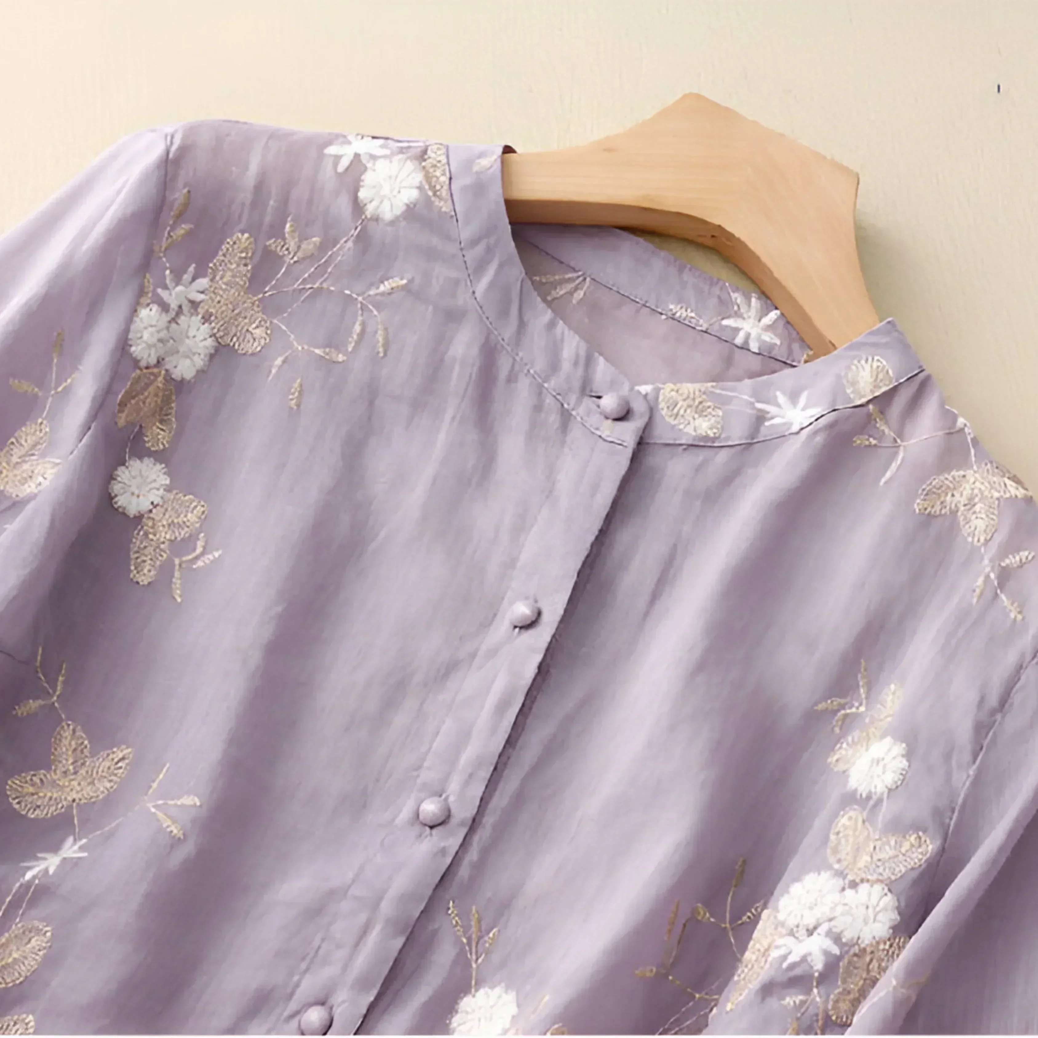 Blouse ample à broderies florales pour femme, style élégant et polyvalent - Image 6