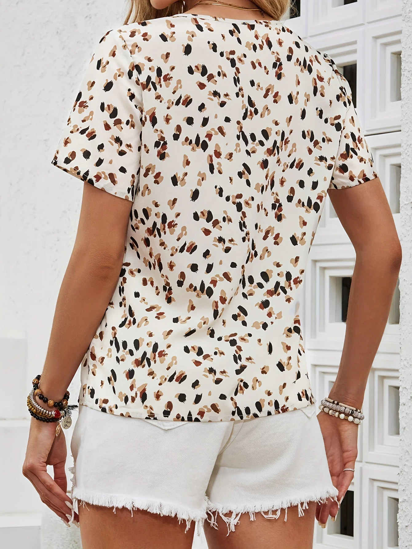 Blouse chemise imprimée élégante à manches courtes pour femme, style estival - Image 2