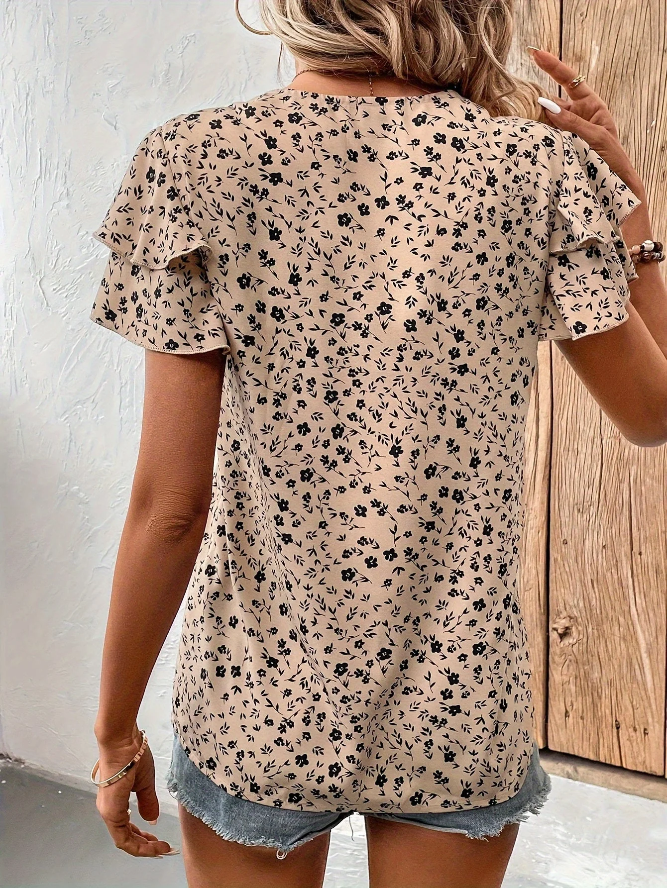 Blouse élégante pour femme à imprimé floral et manches volantées – Style décontracté chic pour le printemps et l'été - Image 2