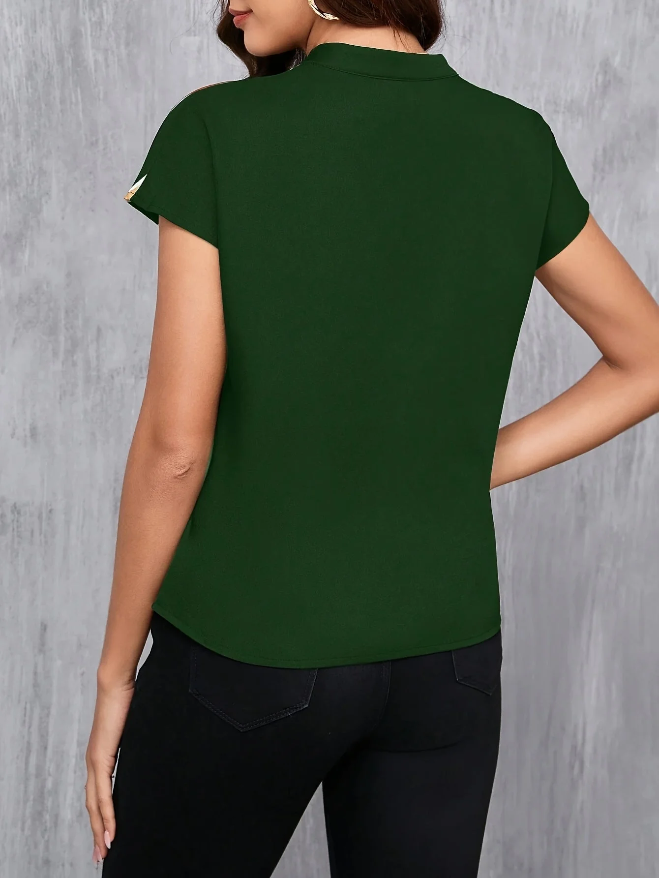 Blouse élégante femme style géométrique col en V pour bureau ou sorties - Image 2