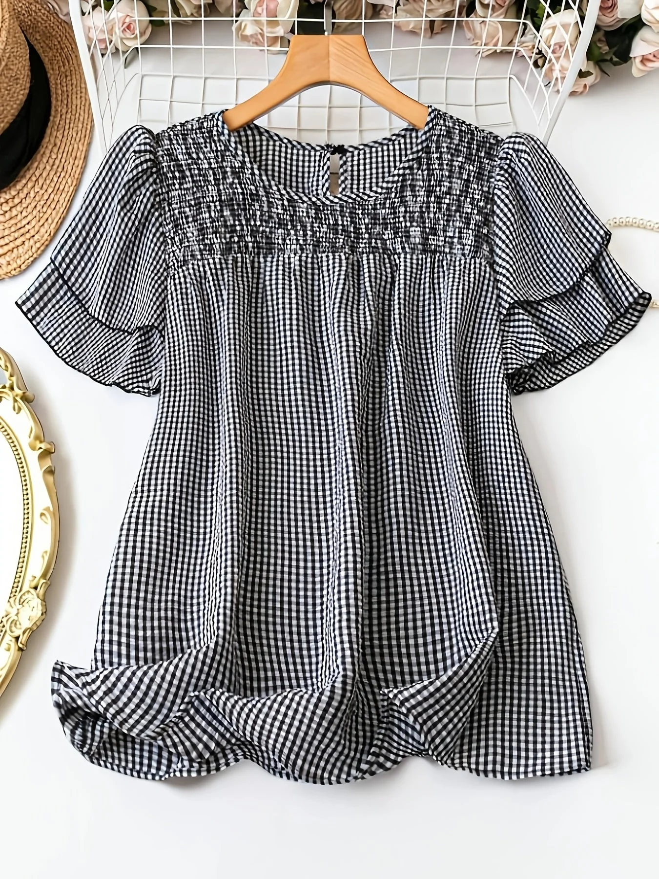 Blouse féminine à pois style élégant avec manches courtes et col rond pour été - Image 2