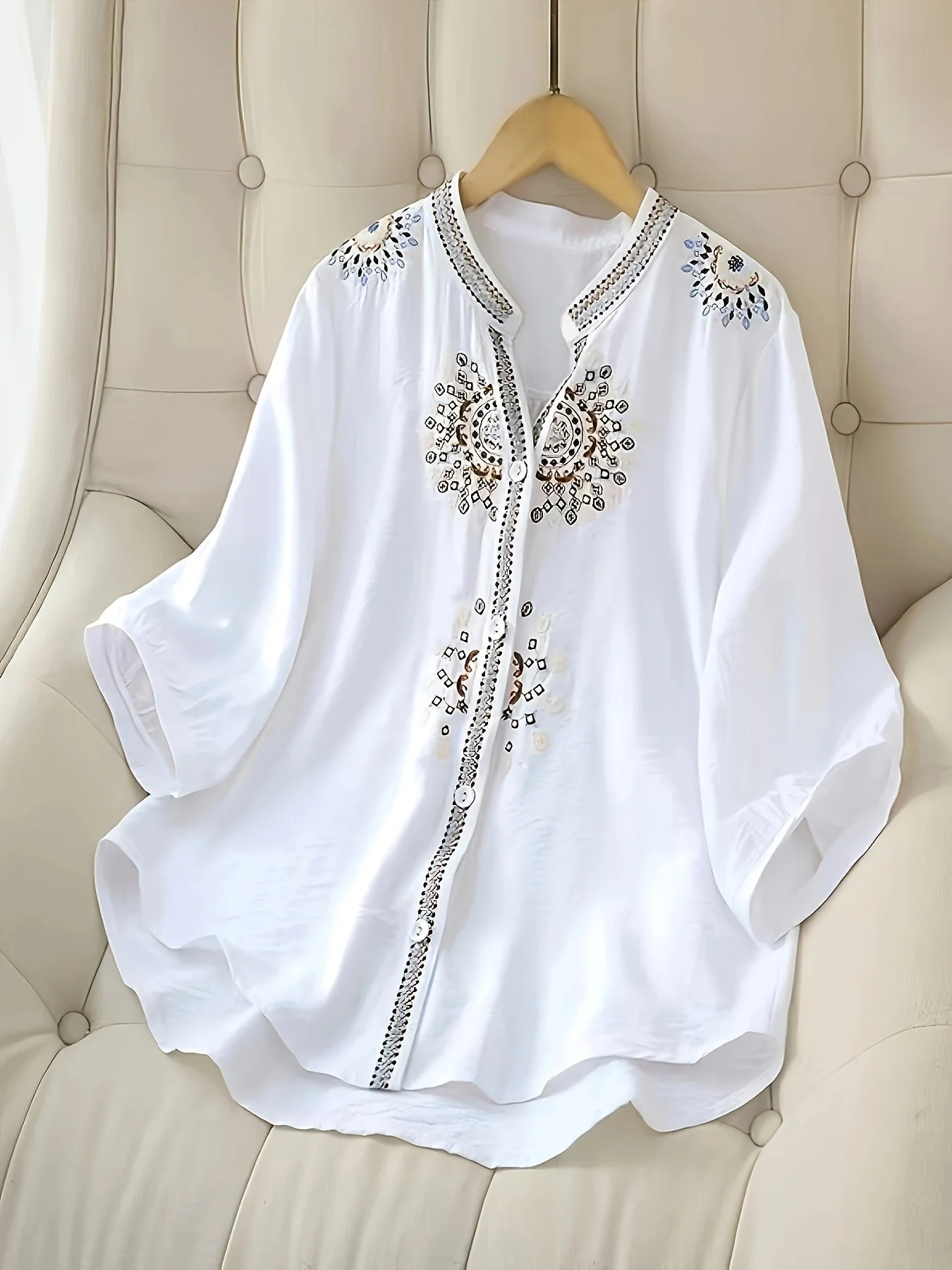 Blouse femme élégante à manches 3/4 style bohème chic brodée pour printemps et été - Image 4