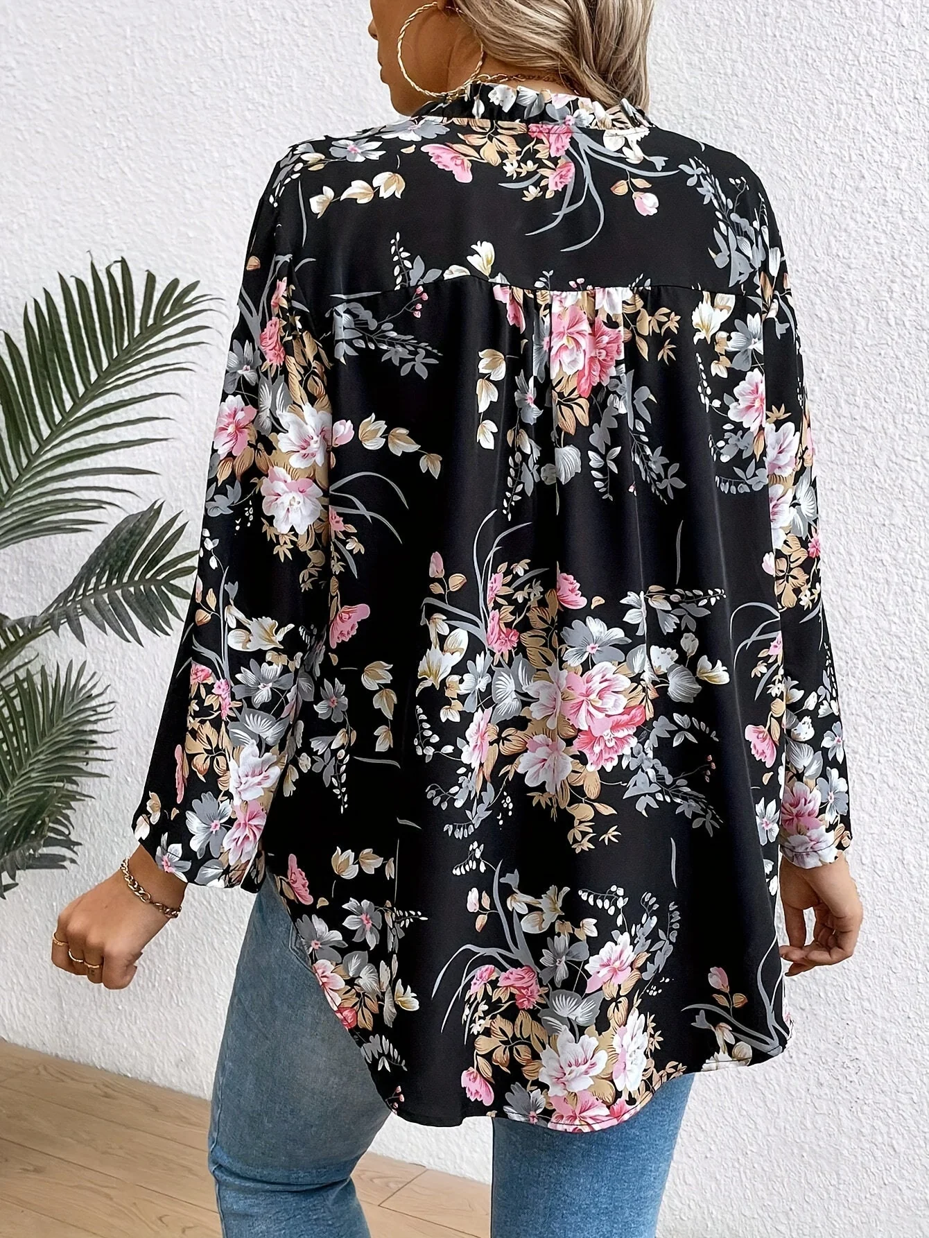 Blouse Femme Élégante à Motif Floral Manches Longues Col V Décontractée - Image 3
