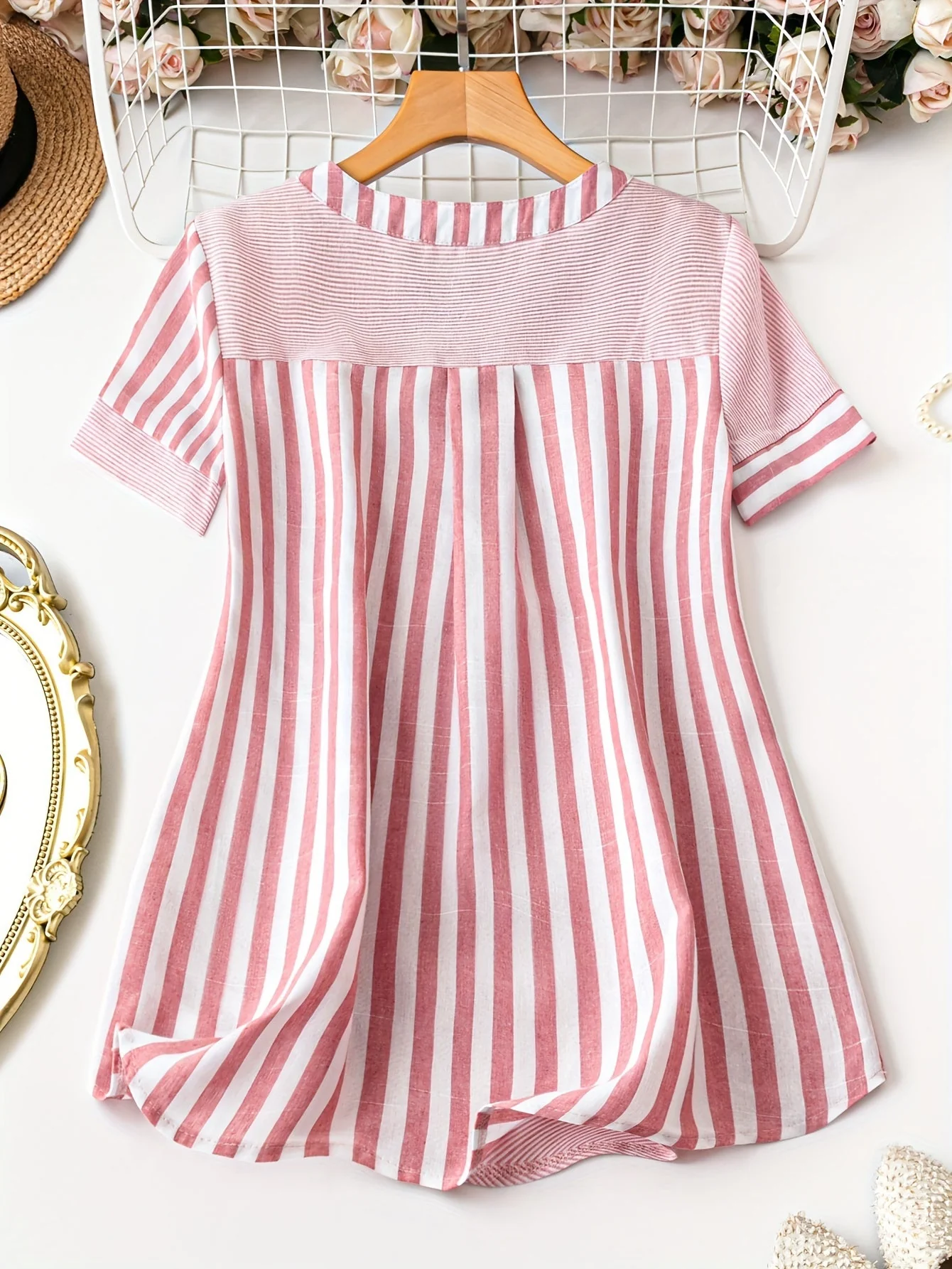 Blouse femme élégante à rayures style décontracté pour l'été - Image 2