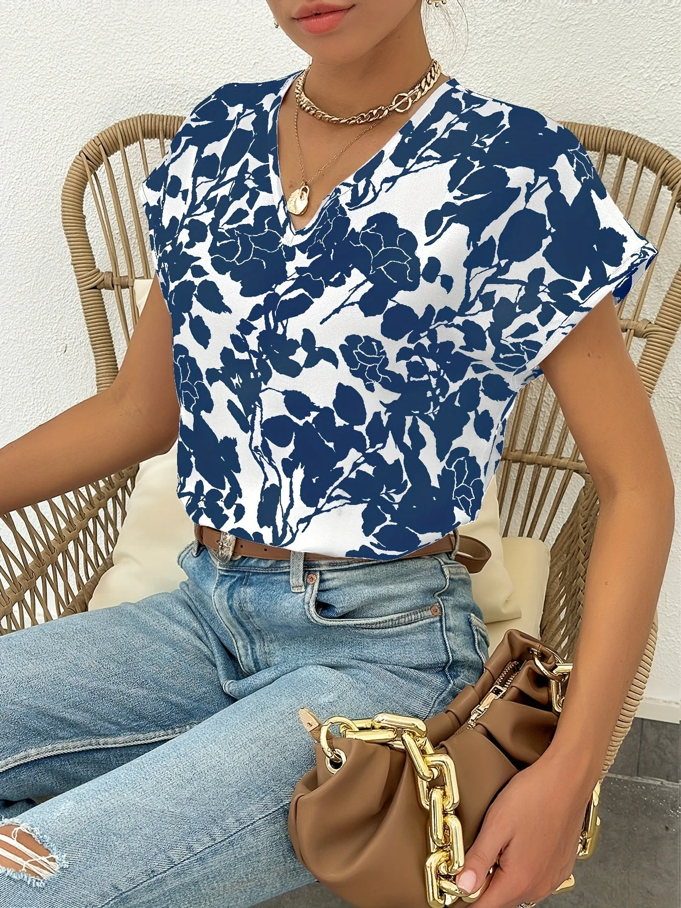 Blouse Femme Élégante Style Floral Col V pour Usage Quotidien et Professionnel - Image 7