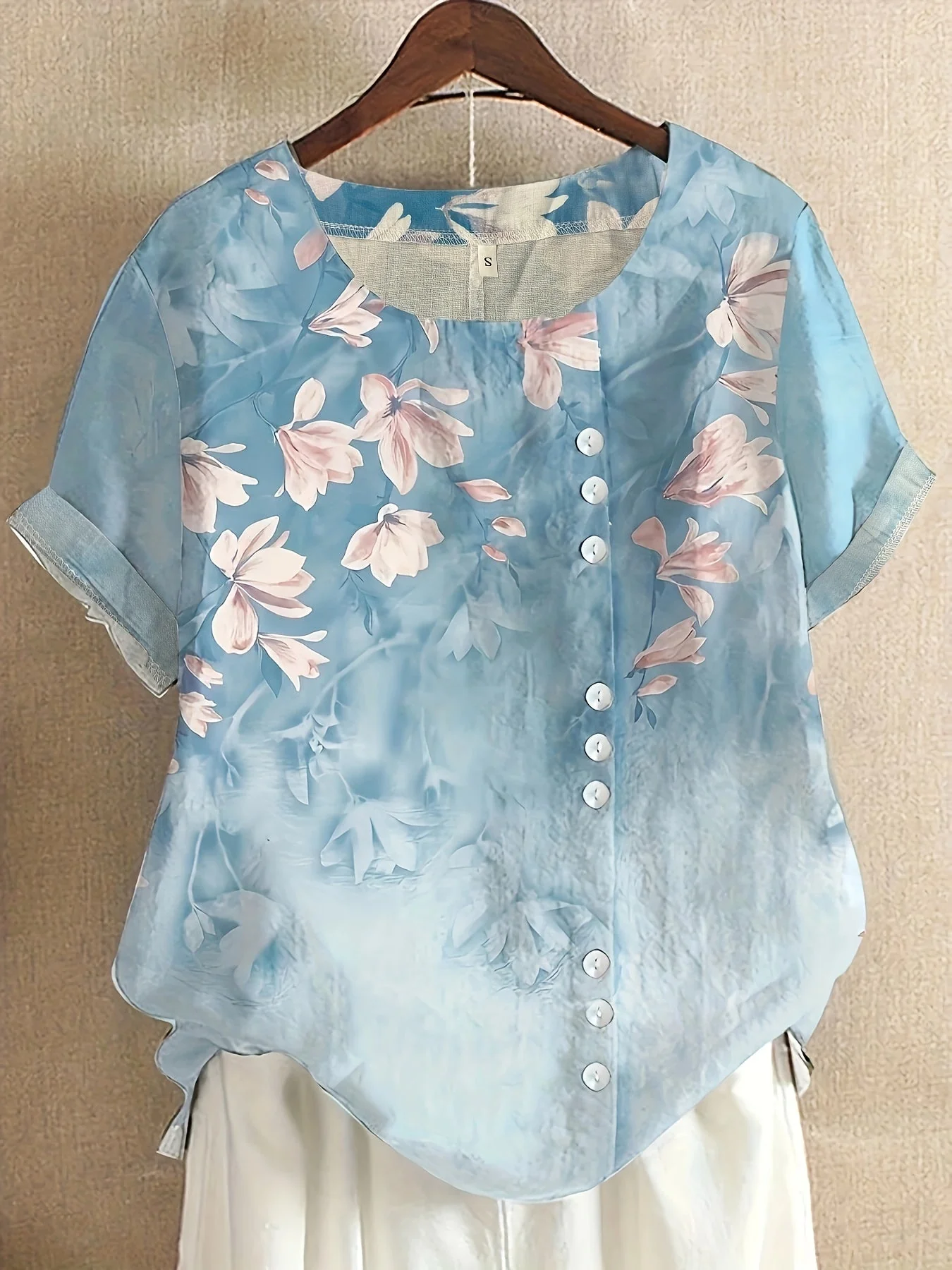 Blouse femme style vintage à fleurs imprimées avec boutons – Élégance décontractée pour l'été - Image 4