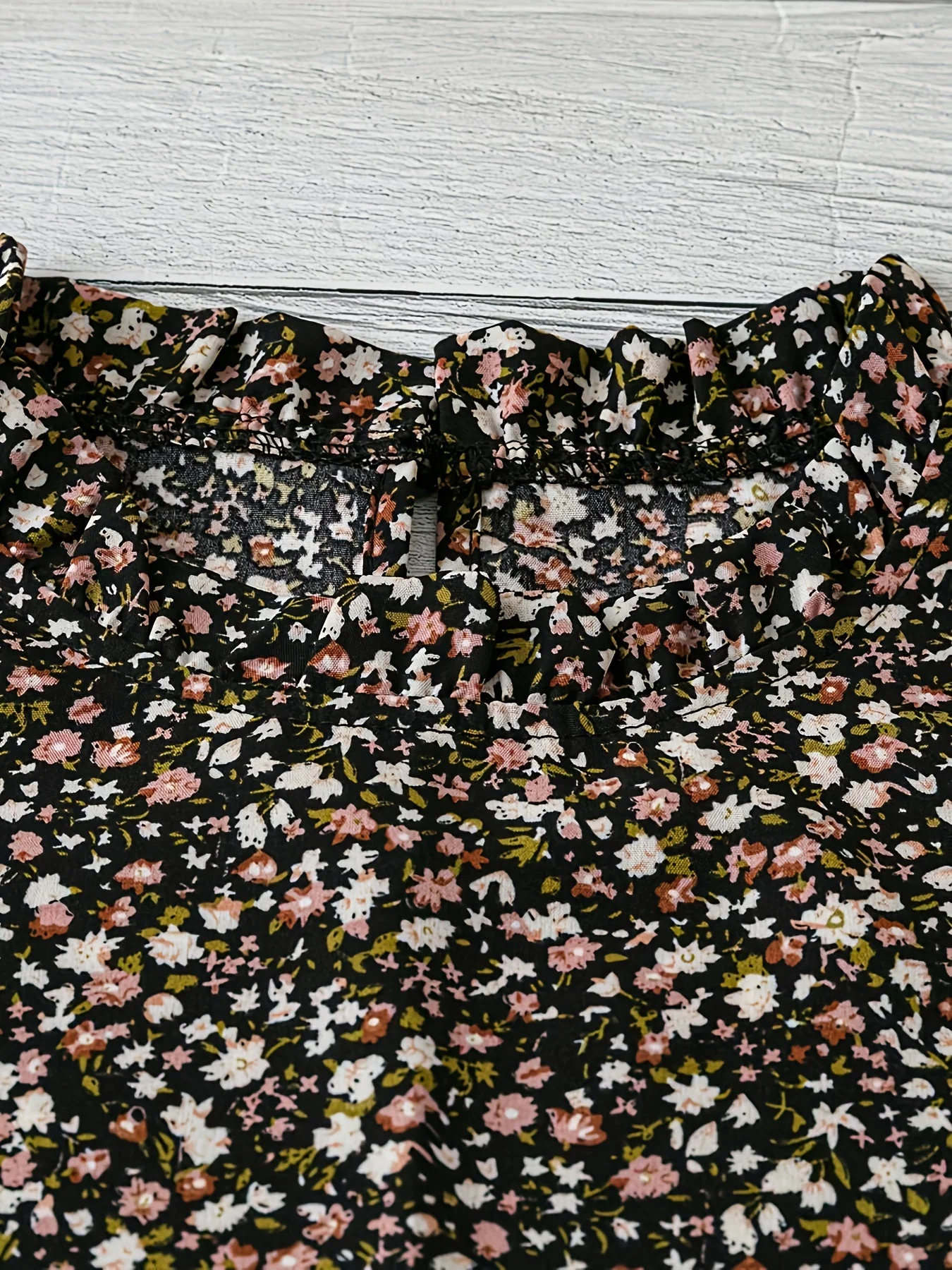 Blouse fleurie élégante à manches volantées pour femme - Style estival décontracté - Image 3