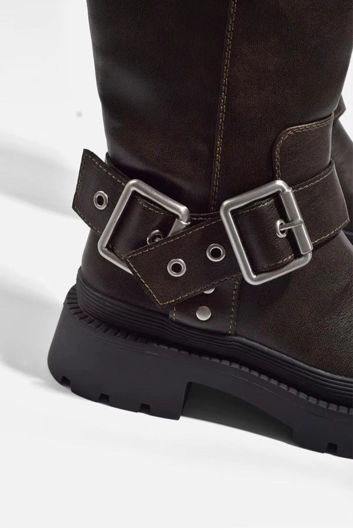 Bottes mi-hautes femme style motard à boucle – Look rétro et pratique pour l'automne et l'hiver - Image 3