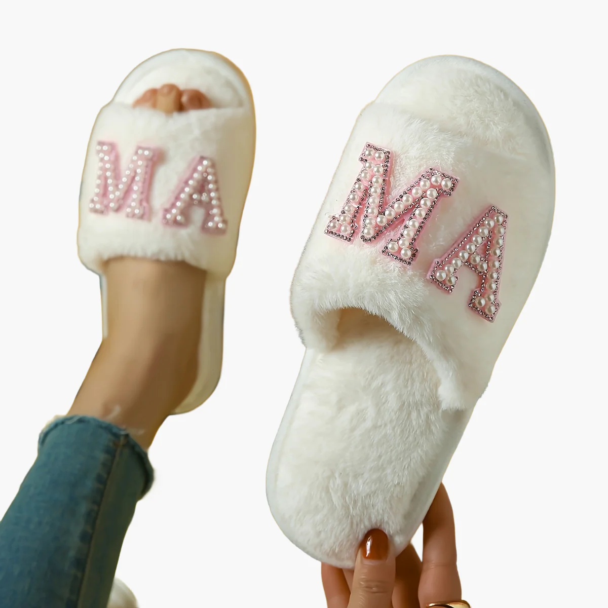 Chaussons Femme Style Douillet avec Broderie 'MA' pour Maman - Tendance et Confort Maison - Image 14