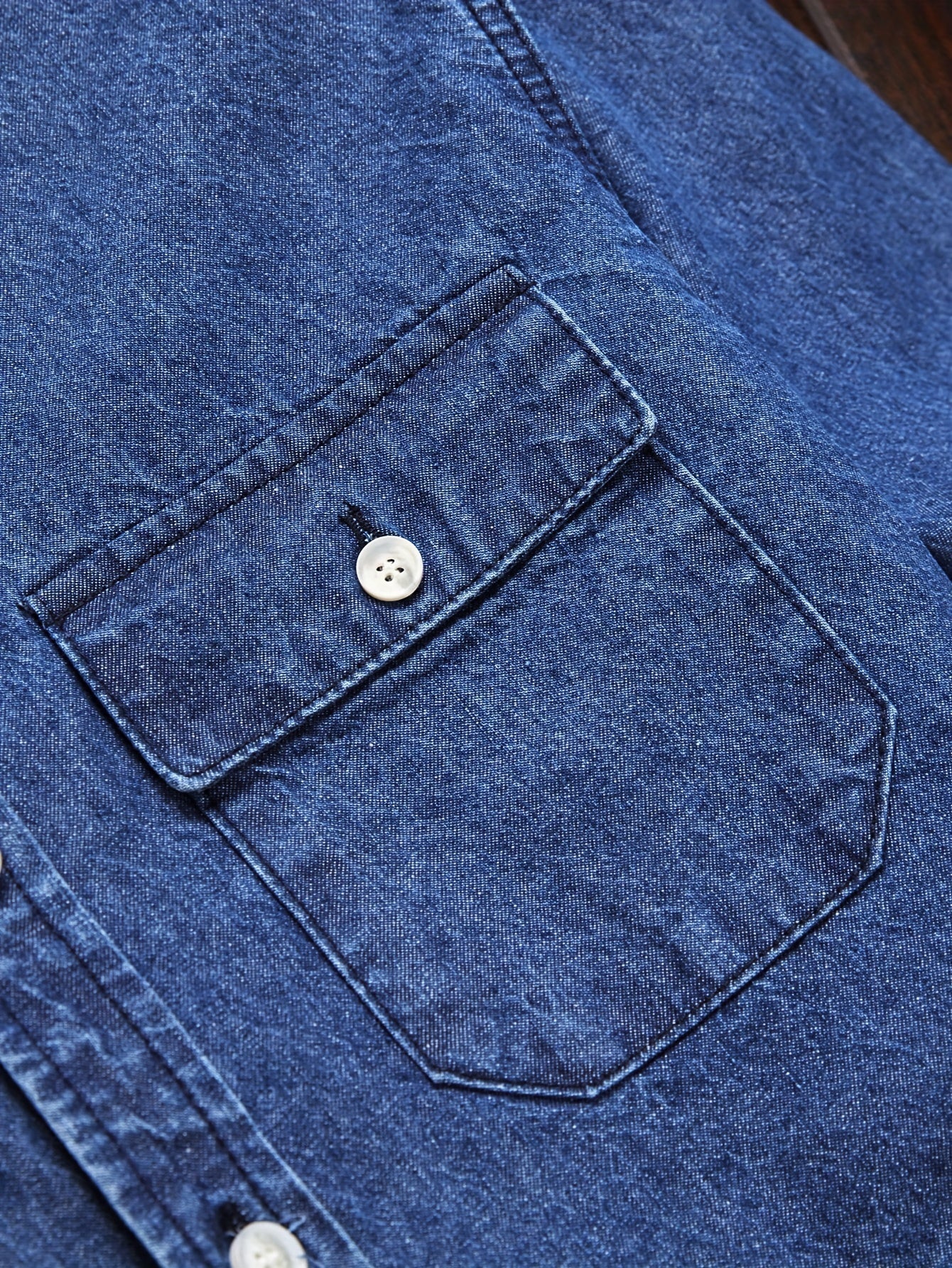 Chemise casual homme à manches longues style denim – Idéale pour le week-end et la mi-saison - Image 4