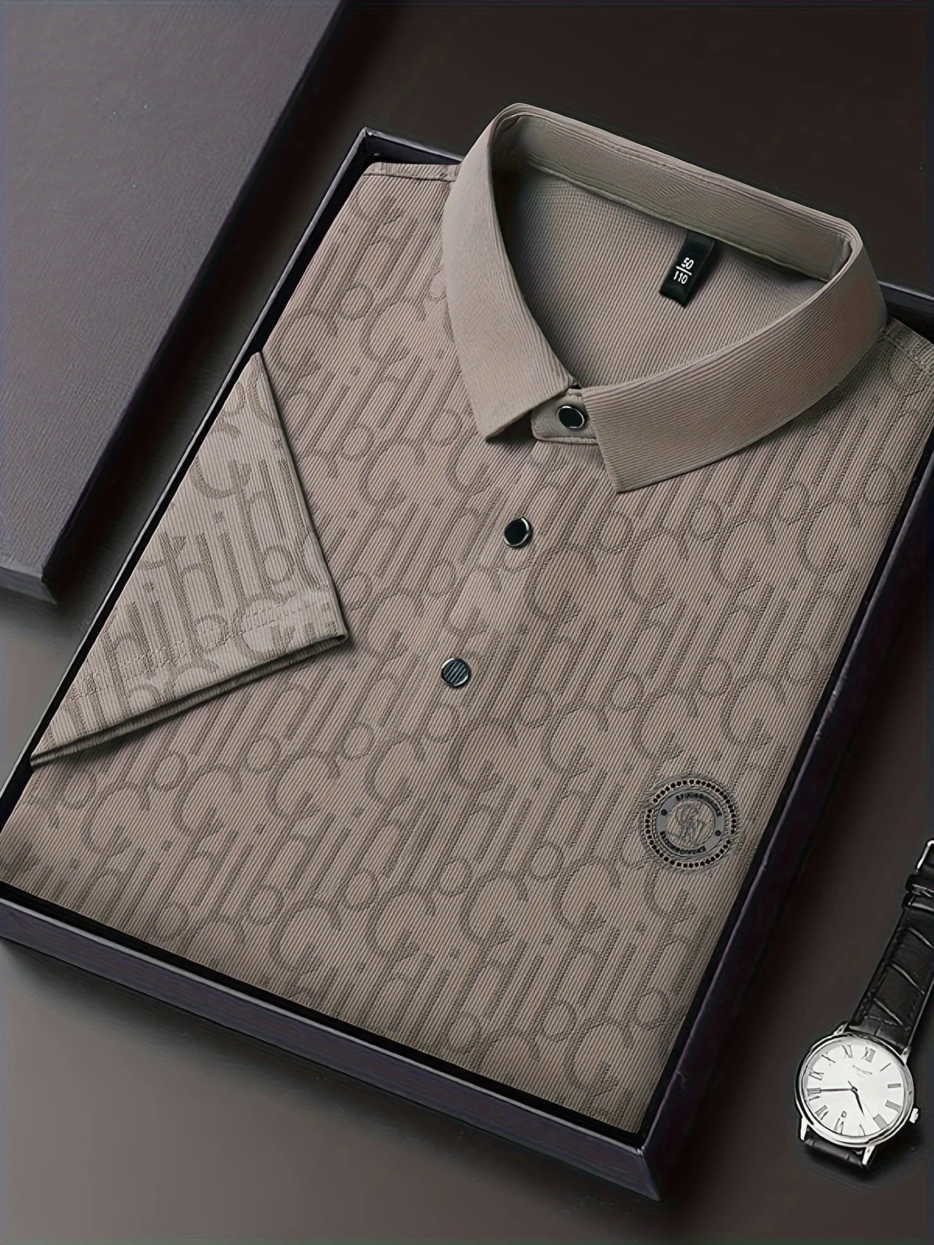 Chemise décontractée à col classique pour homme – Style moderne avec motif alphabétique - Image 5
