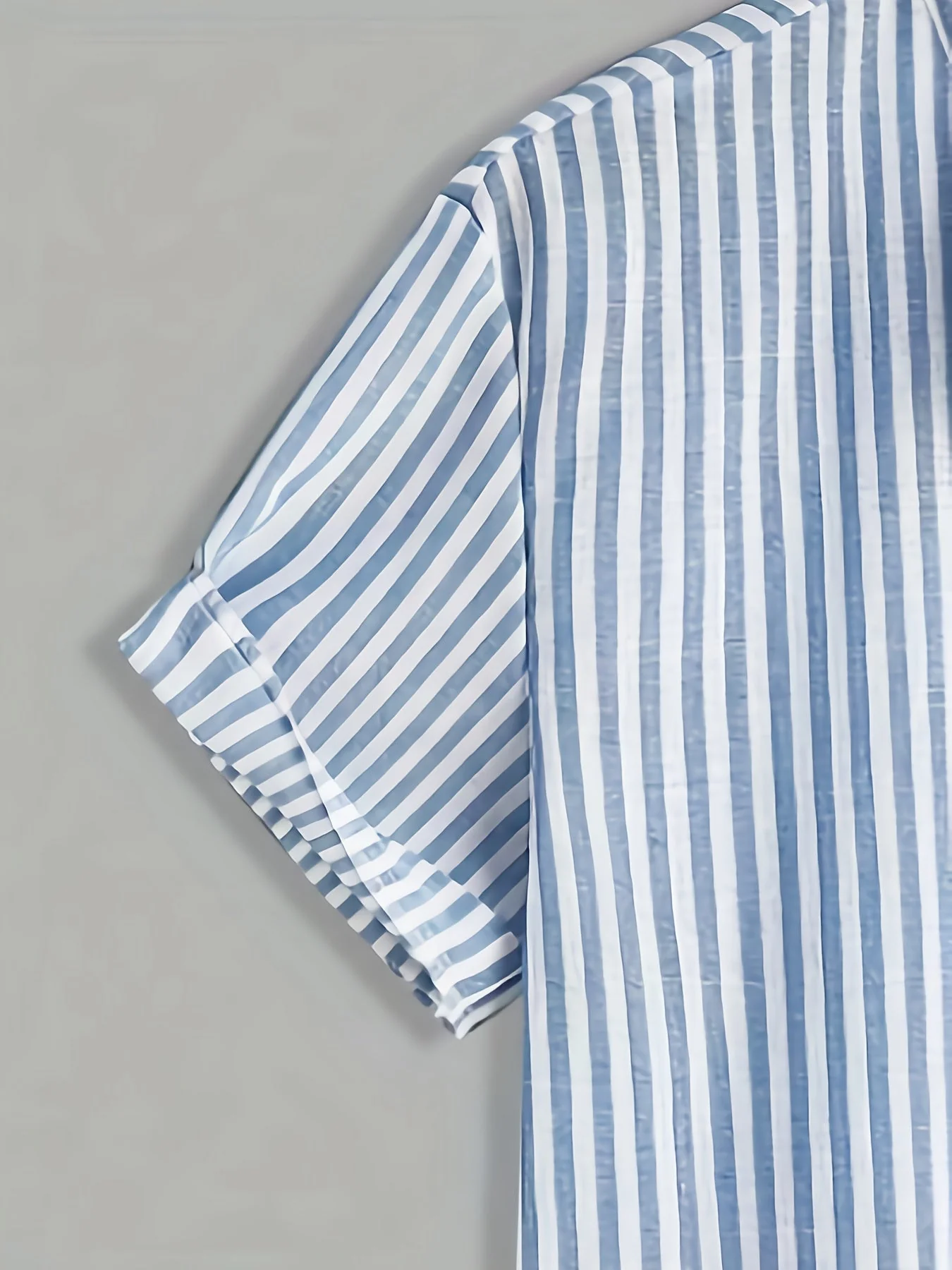 Chemise décontractée à manches courtes pour homme, style estival à rayures, col montant, idéale pour l'été - Image 6