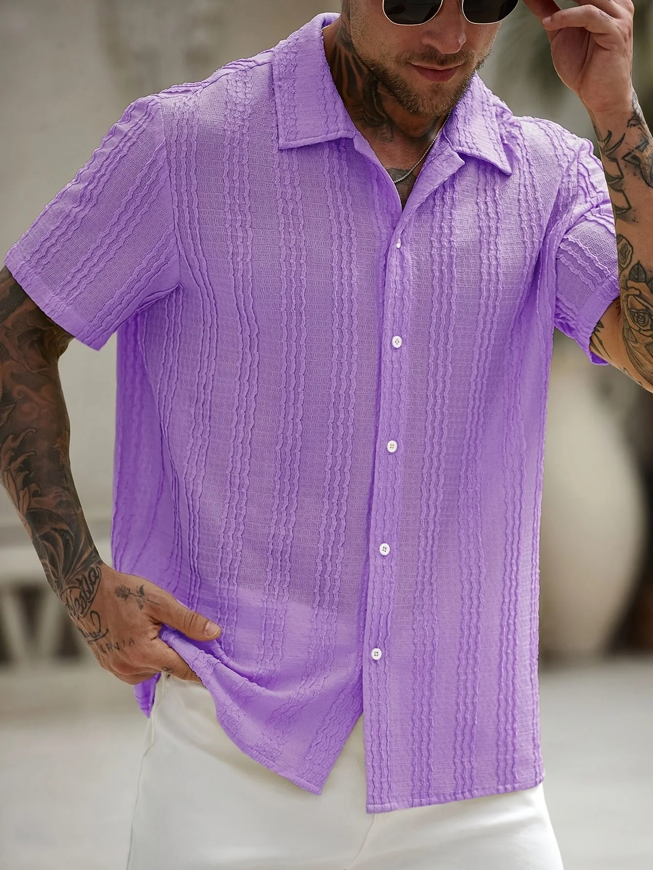 Chemise décontractée à rayures ondulées pour homme – Style estival tendance, idéale pour les sorties et les week-ends - Image 6
