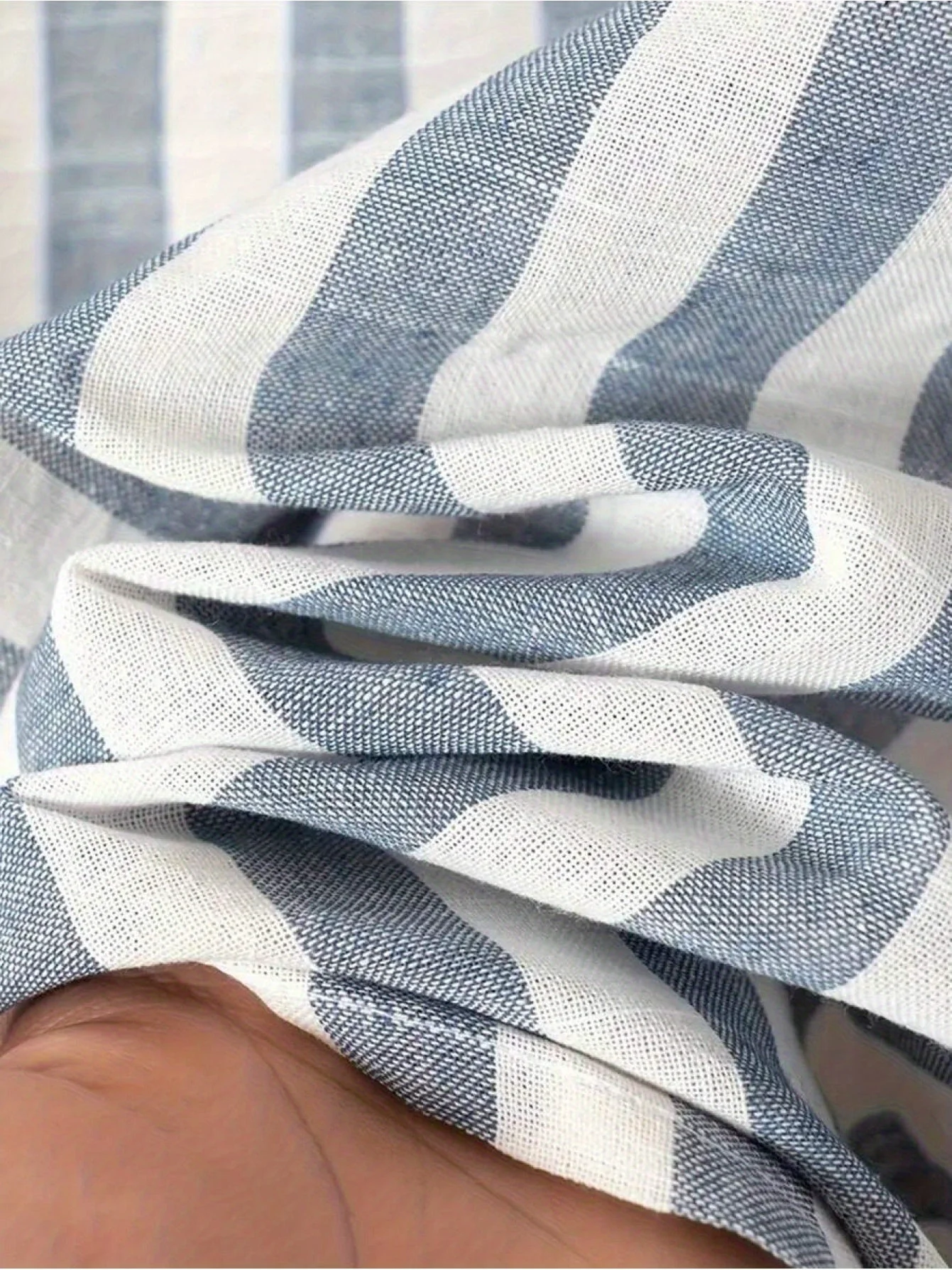 Chemise à rayures verticales décontractée pour homme – Style élégant et moderne, idéale pour toutes occasions - Image 5
