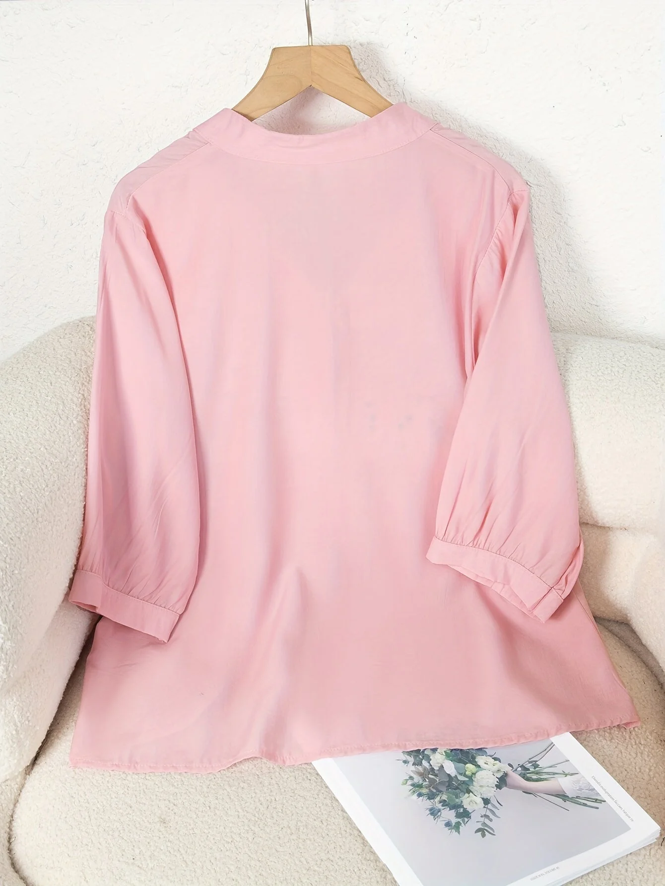 Chemisier femme élégant à broderie florale style estival pour bureau ou sortie - Image 7