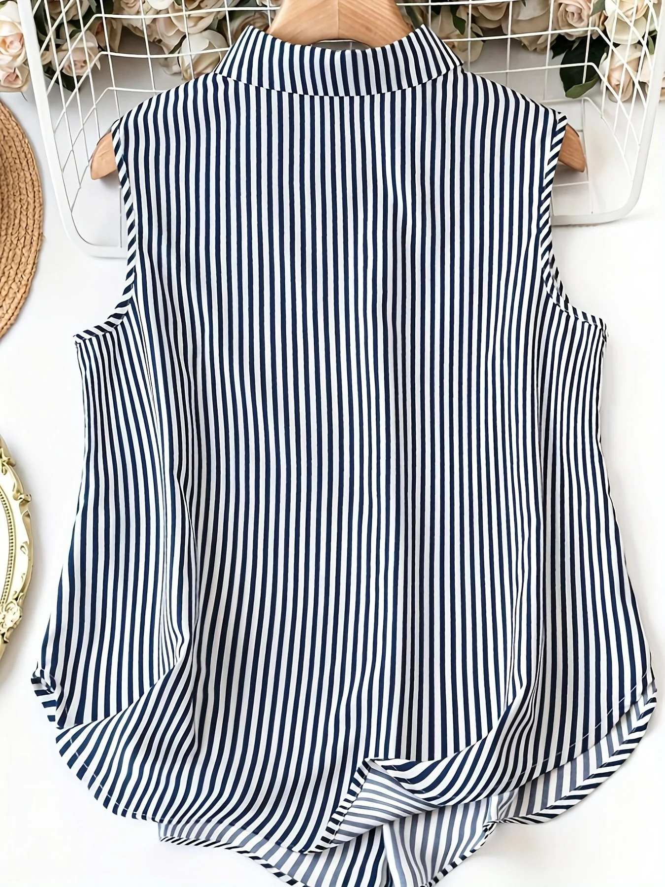 Chemisier sans manches à rayures style polo pour femme - Élégant et décontracté, idéal été - Image 2