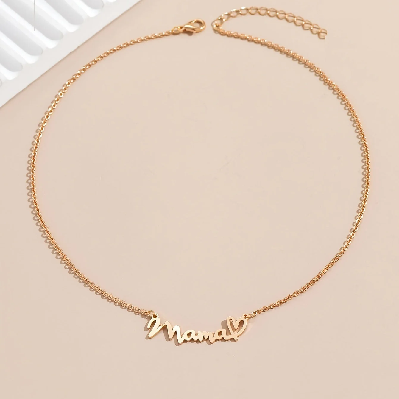 Collier Femme Script Écriture « Mama » avec Cœur – Bijou Élégant Cadeau pour Maman - Image 8