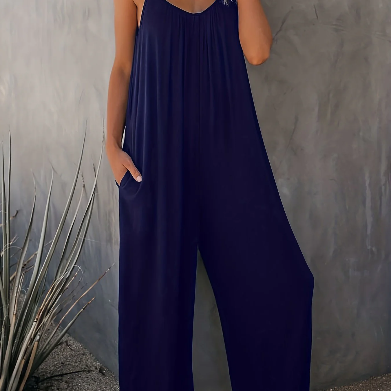 Combinaison ample décontractée femme style été à bretelles fines et poches – Look chic et confortable pour vacances ou ville - Image 20