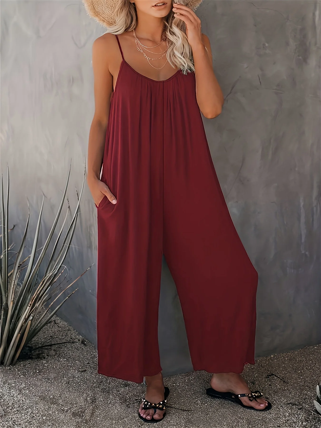 Combinaison ample décontractée femme style été à bretelles fines et poches – Look chic et confortable pour vacances ou ville - Image 5