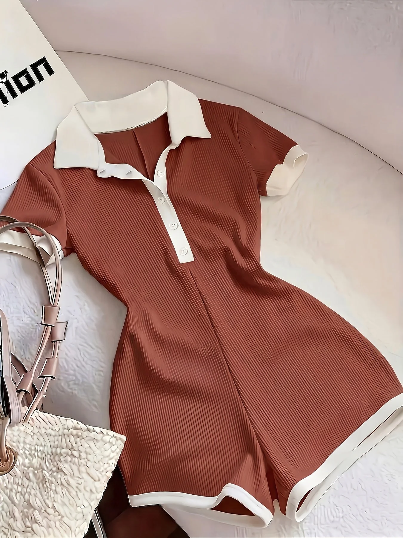 Combinaison élégante pour femme à col polo style décontracté chic - Image 2