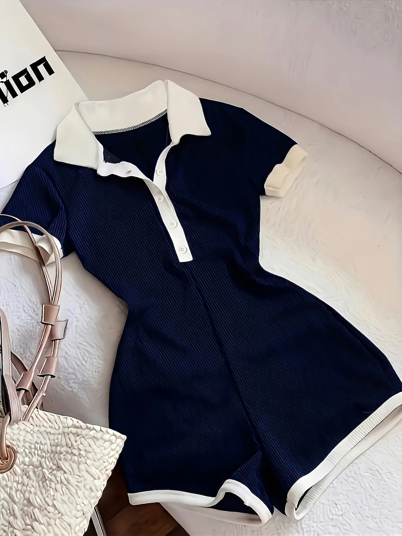 Combinaison élégante pour femme à col polo style décontracté chic - Image 5