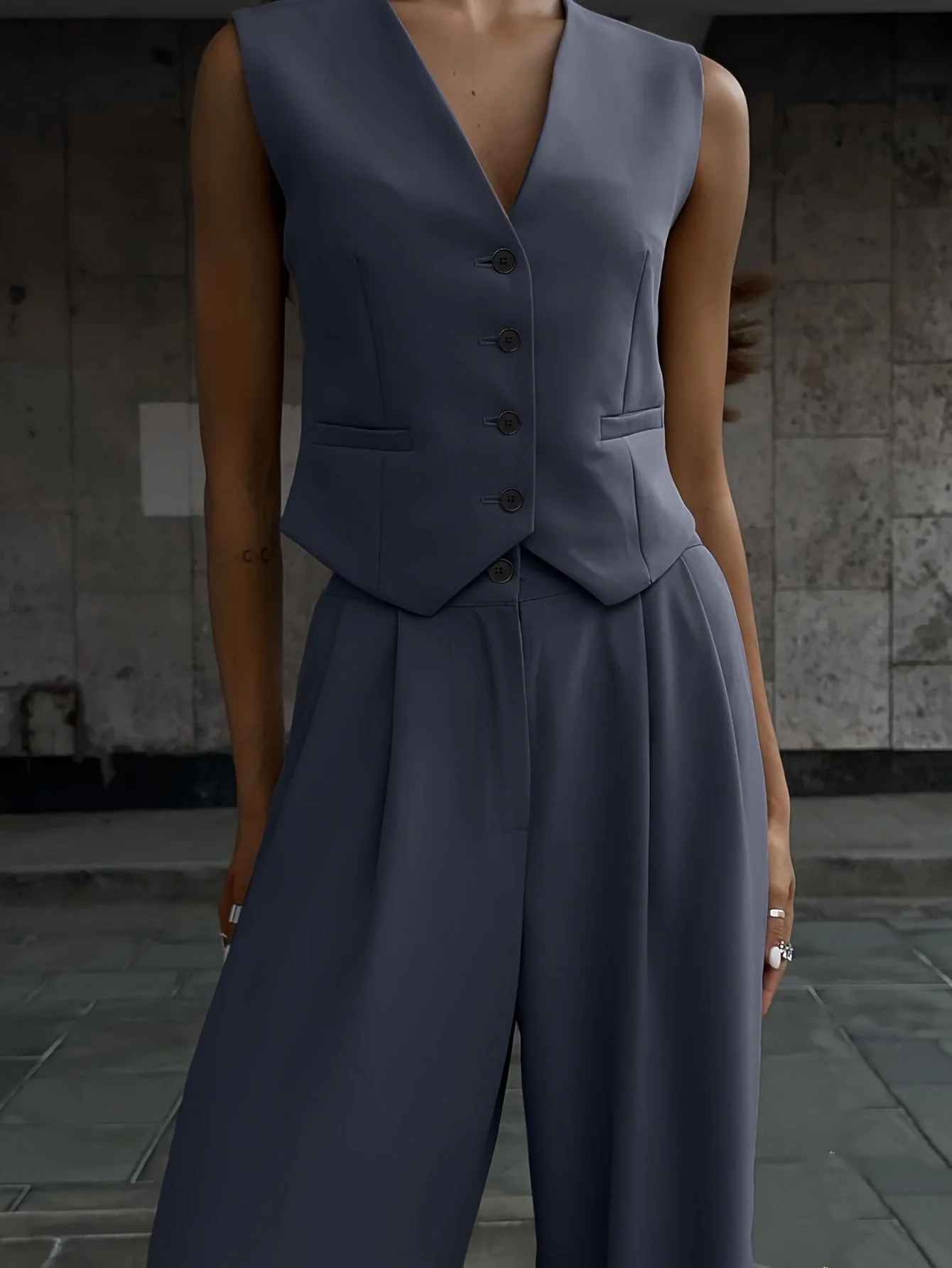 Combinaison pantalon tailleur élégante femme style business chic - Image 3