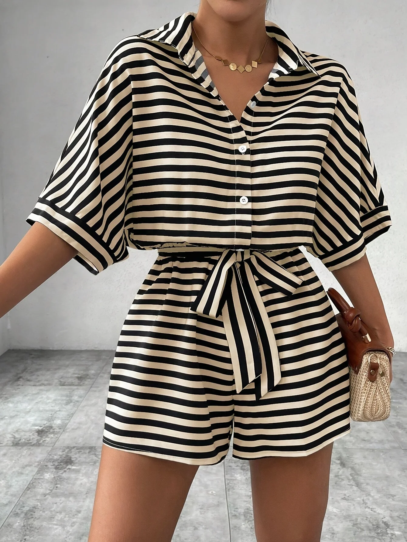 Combishort chemise décontractée à rayures pour femme - Style estival chic et confortable - Image 9