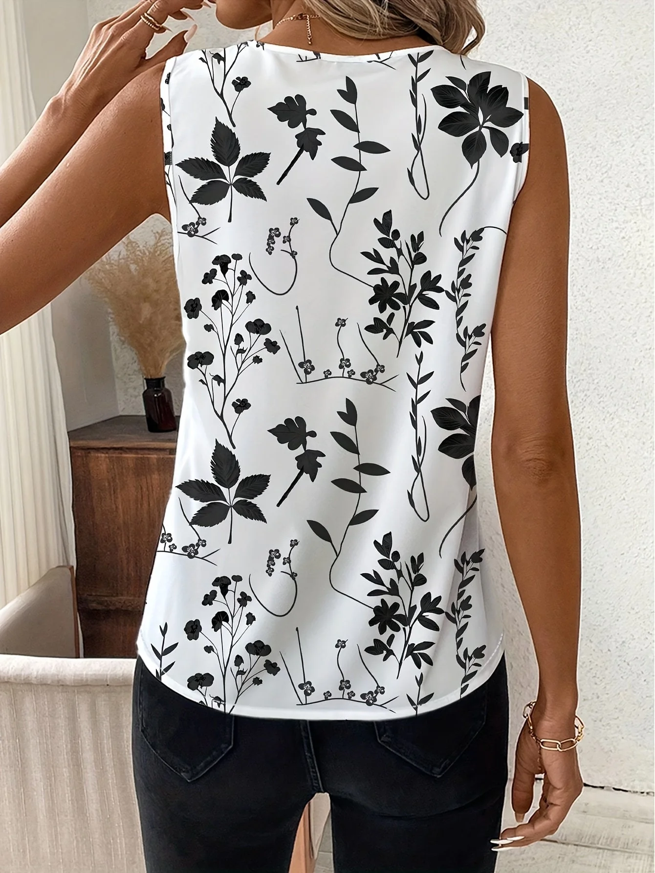 Débardeur femme chic à motif floral, style décontracté pour bureau et loisirs - Image 4