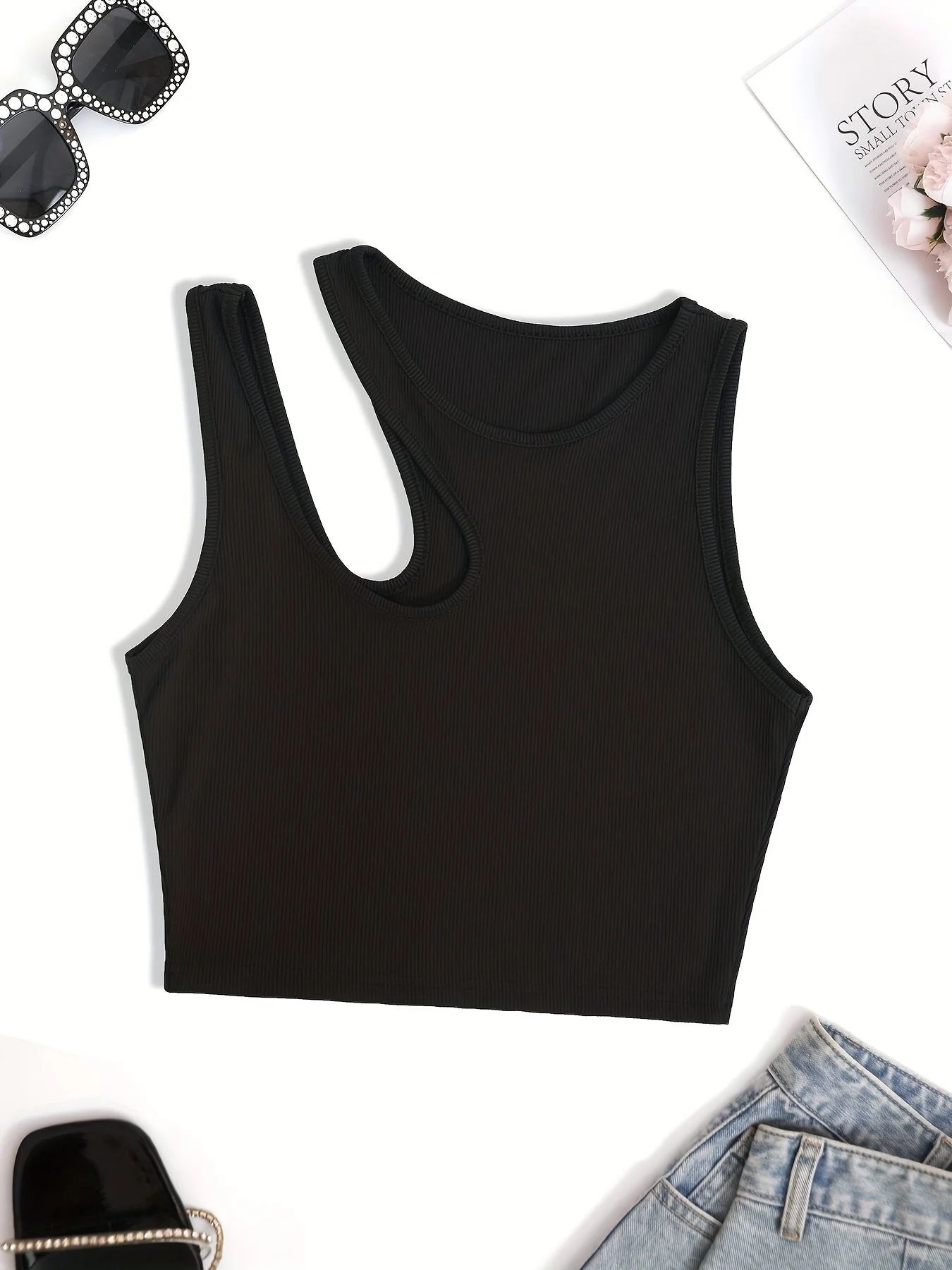 Débardeur femme style asymétrique tendance pour l'été - coupe courte, look sexy et moderne - Image 4