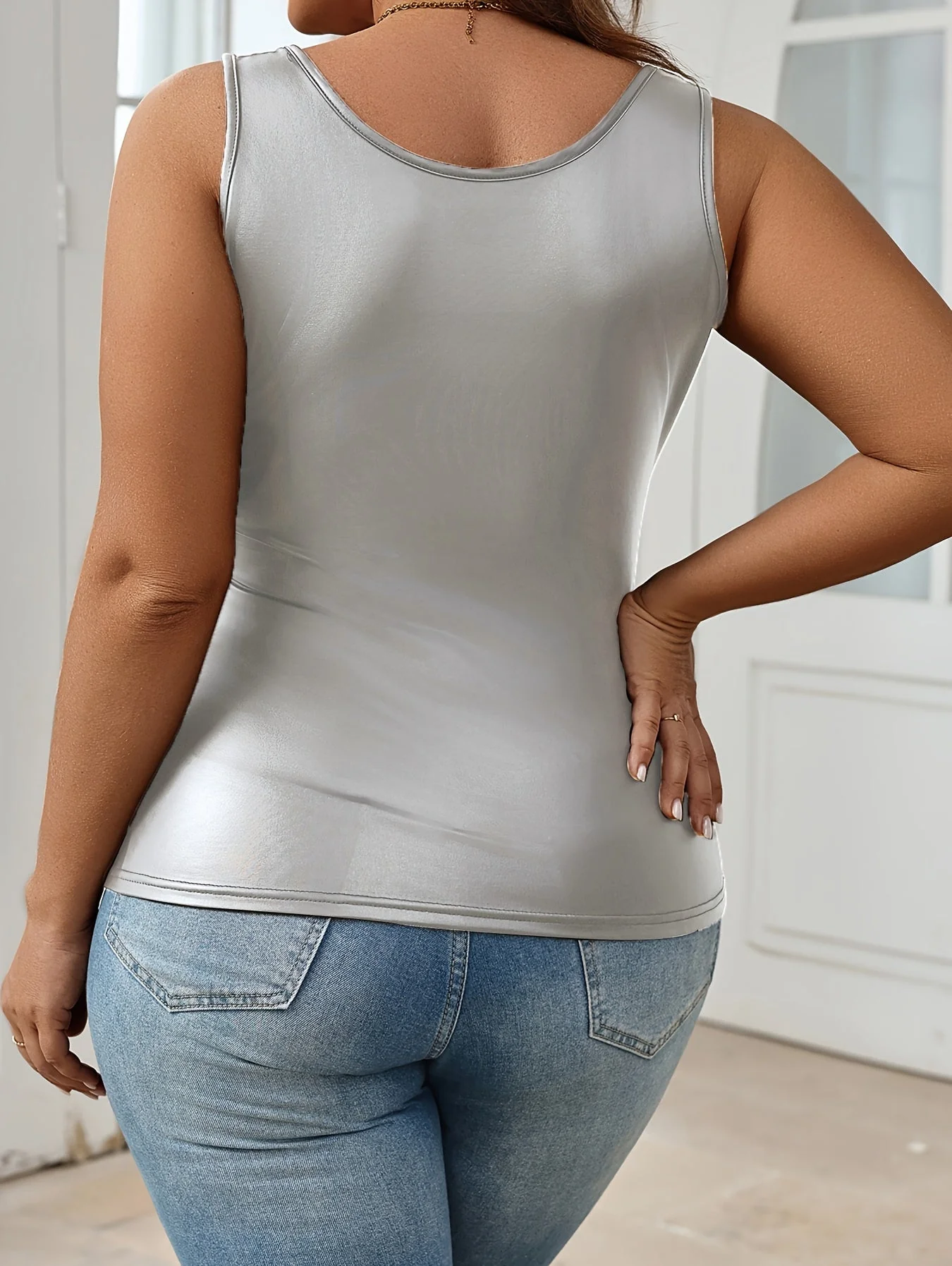 Débardeur femme style moderne coupe ample pour look casual chic - Image 5