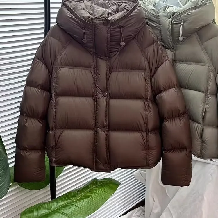 Doudoune épaisse à capuche tendance pour femme – Style urbain et confort hivernal - Image 6