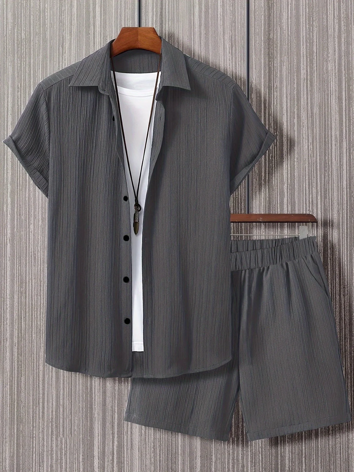 Ensemble décontracté estival pour homme, chemise à manches courtes et short, style urbain, idéal pour l'été - Image 9