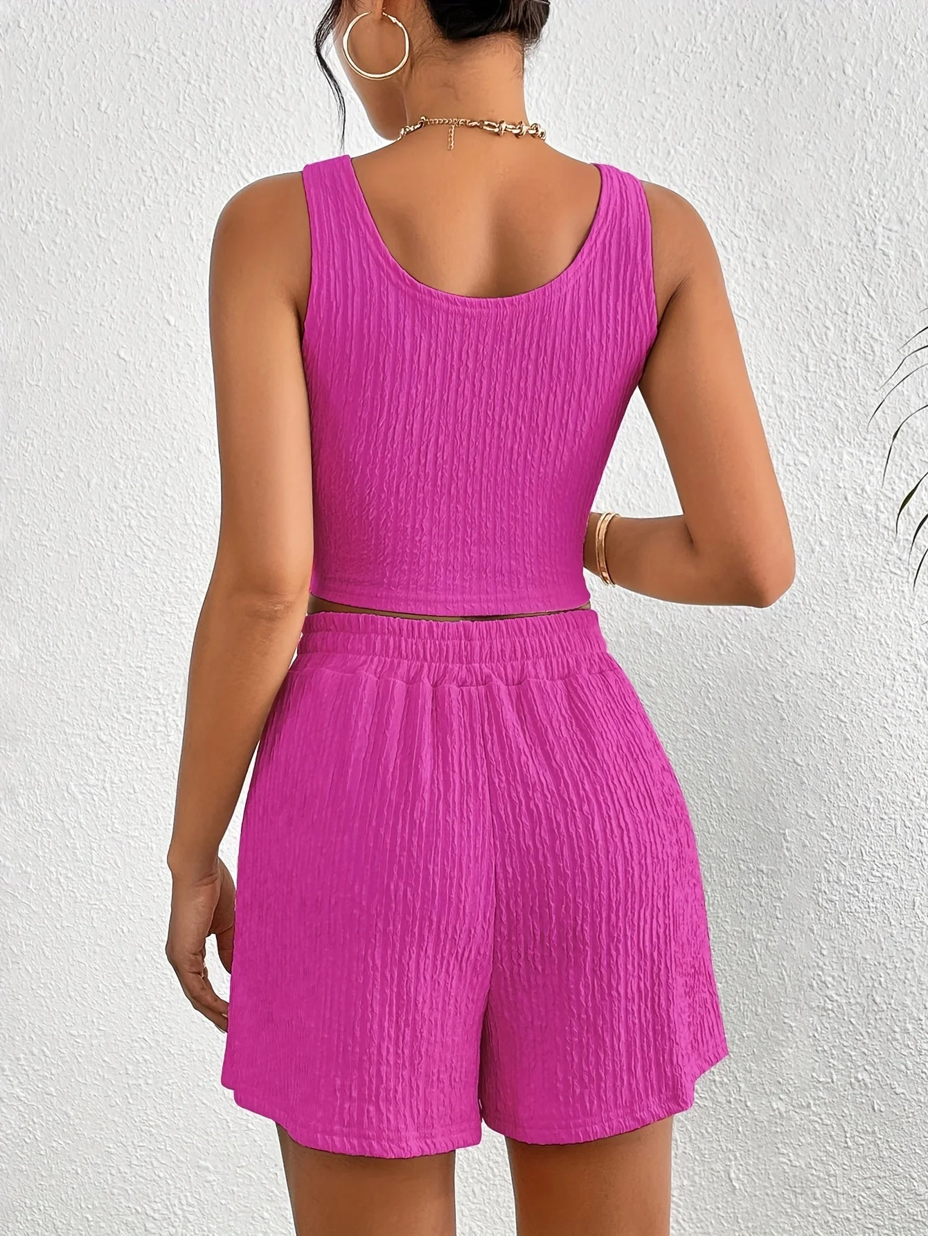 Ensemble décontracté femme deux pièces top court et short style élégant pour l'été - Image 9