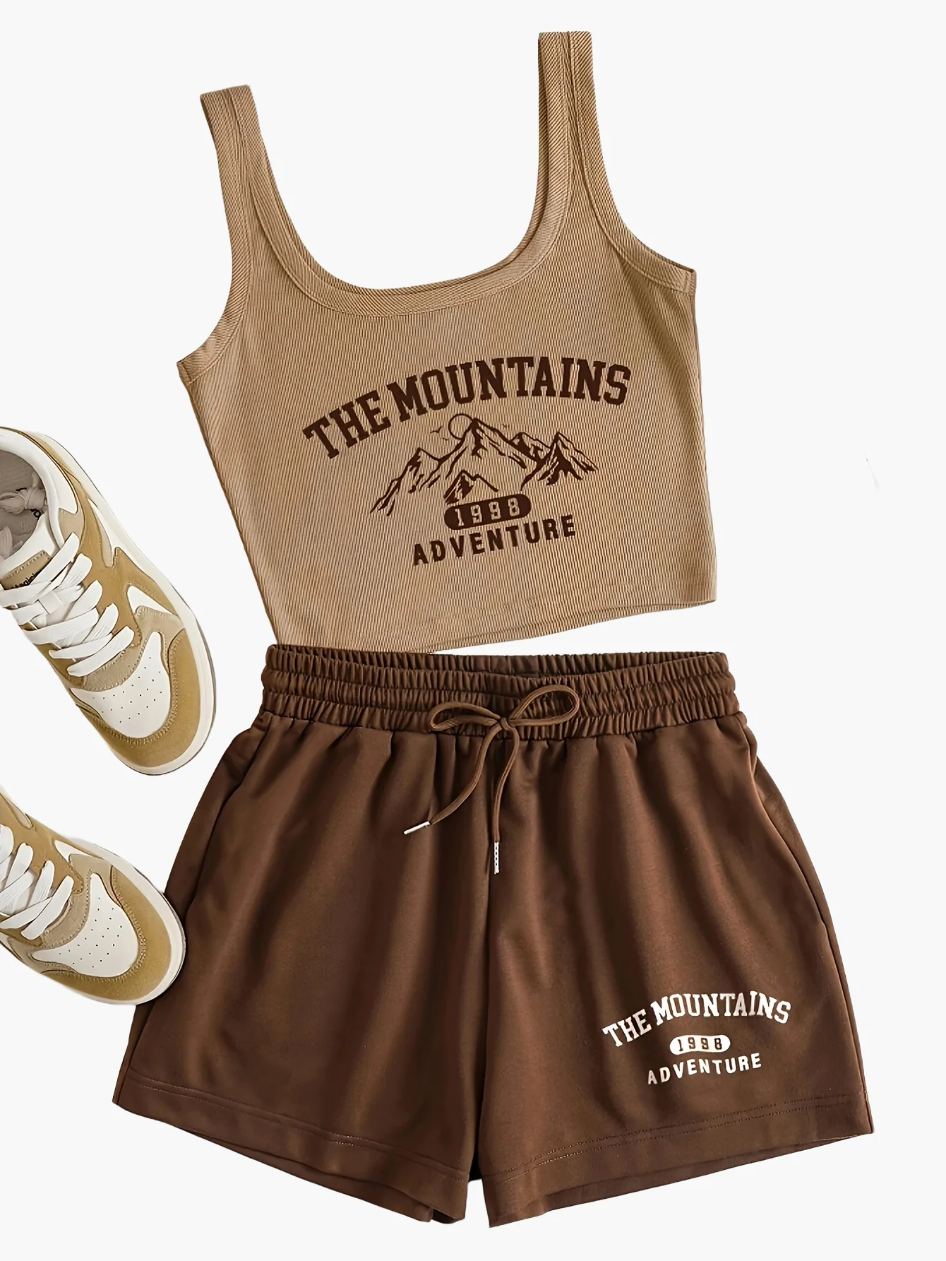 Ensemble Décontracté Femme Style Aventure Montagne – Top Court et Short, Look Sportif et Estival - Image 12