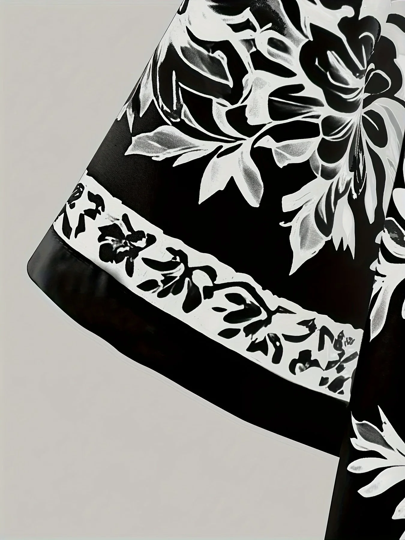 Ensemble décontracté homme à motifs floraux style vacances pour l'été - Image 10