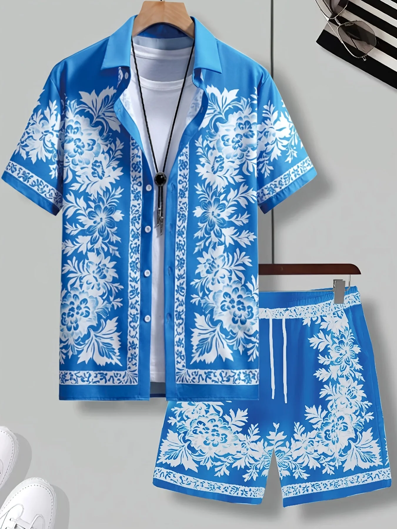 Ensemble décontracté homme à motifs floraux style vacances pour l'été - Image 2