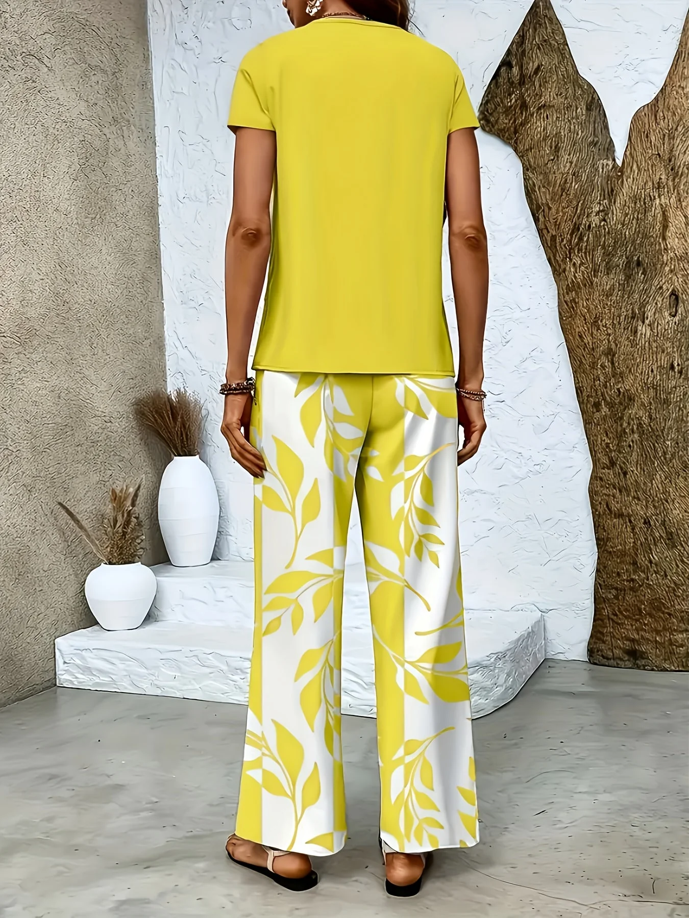 Ensemble élégant pour femme à manches courtes style décontracté chic avec pantalon large imprimé floral - Image 8