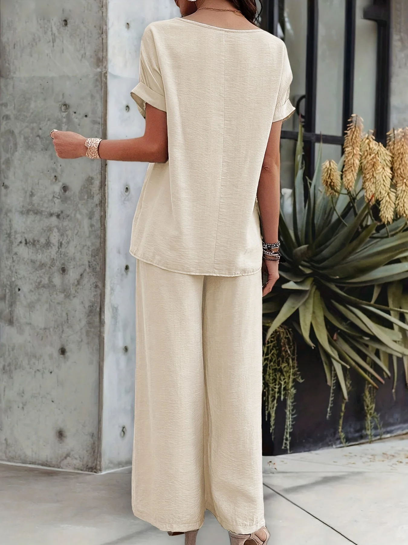 Ensemble Femme Décontracté Chic à Manches Courtes pour Été – Tenue Plage ou Ville - Image 2