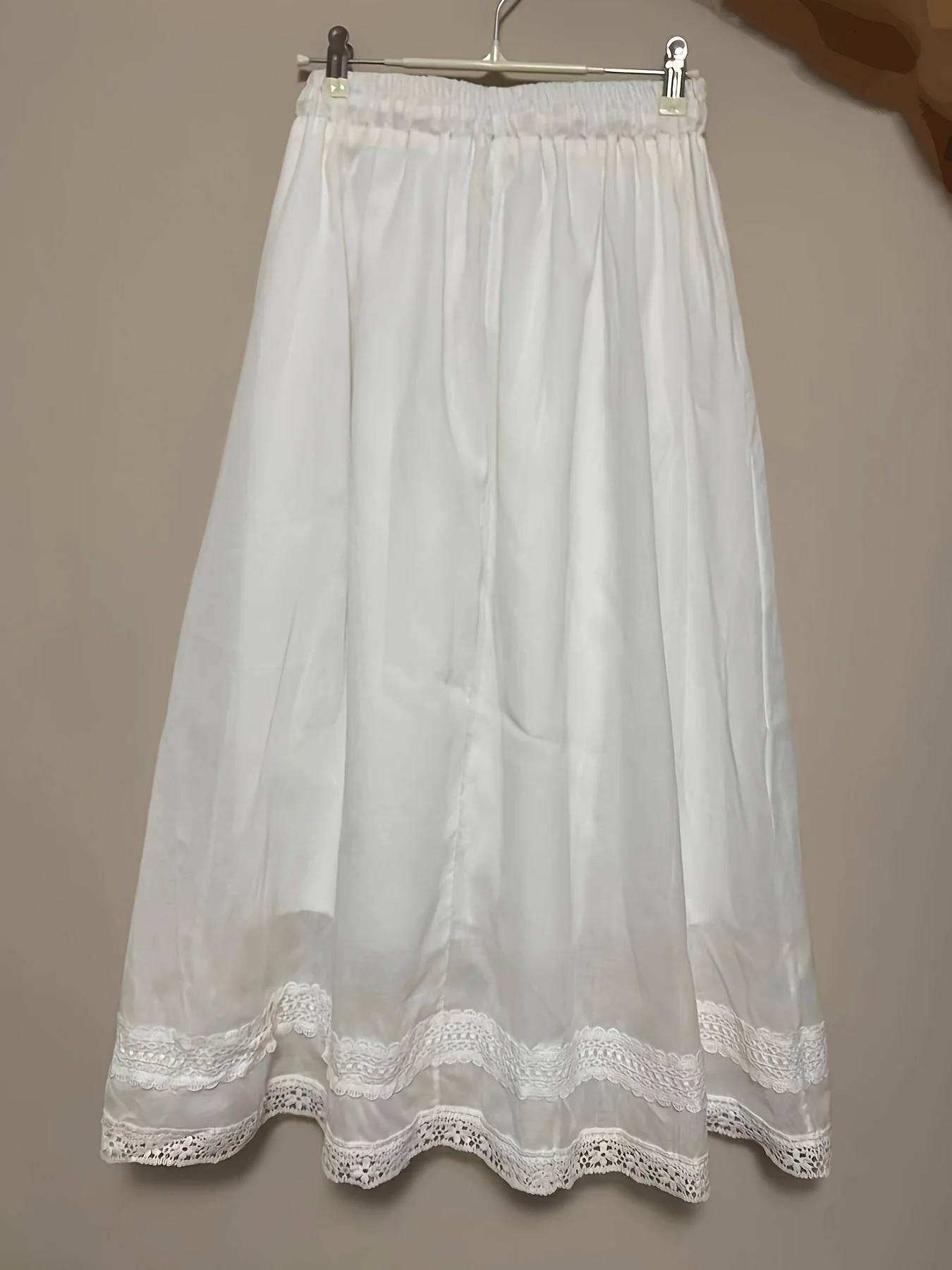 Jupe longue femme style bohème avec dentelle, élégante et fluide pour l'été - Image 4