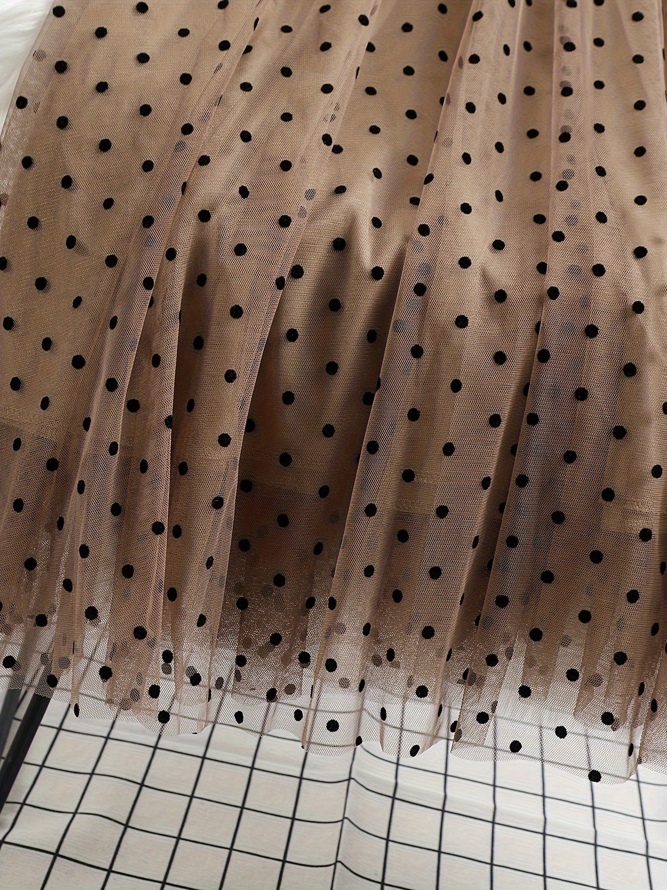 Jupe midi élégante à pois pour femme, style évasé chic, idéale pour le printemps et l'été - Image 7