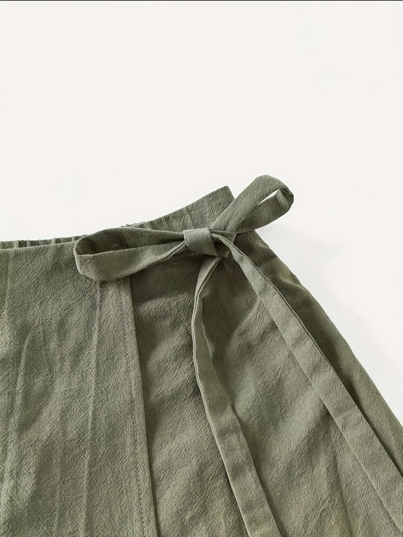 Jupe portefeuille courte style urbain pour femme, look décontracté chic, idéale pour l'été - Image 5