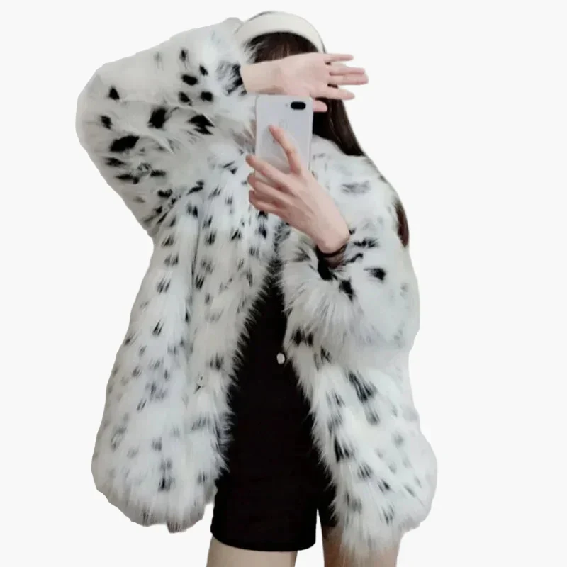 Manteau élégant style pelage à motifs tachetés pour femme – Luxe et chaleur pour l'hiver - Image 4