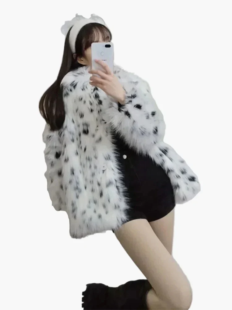 Manteau élégant style pelage à motifs tachetés pour femme – Luxe et chaleur pour l'hiver - Image 5