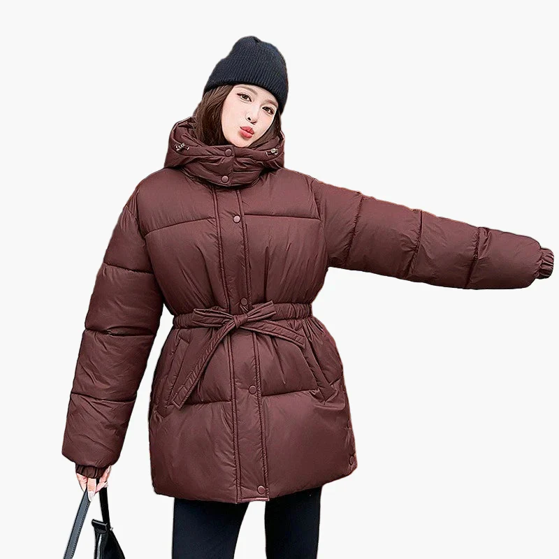 Manteau d'Hiver Matelassé à Capuche Ceinturé pour Femme – Style Décontracté et Tendance - Image 5