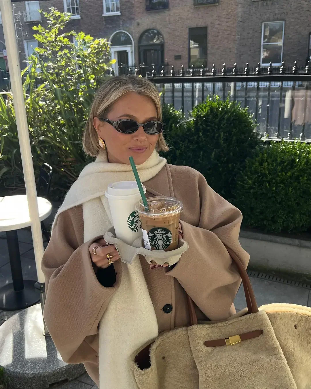 Manteau oversize femme style urbain chic – Idéal pour sorties élégantes et quotidiennes - Image 8