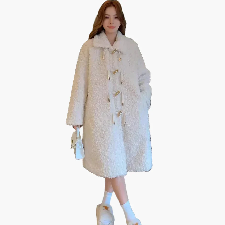 Manteau style peluche oversize pour femme, look hivernal chic et douillet - Image 4