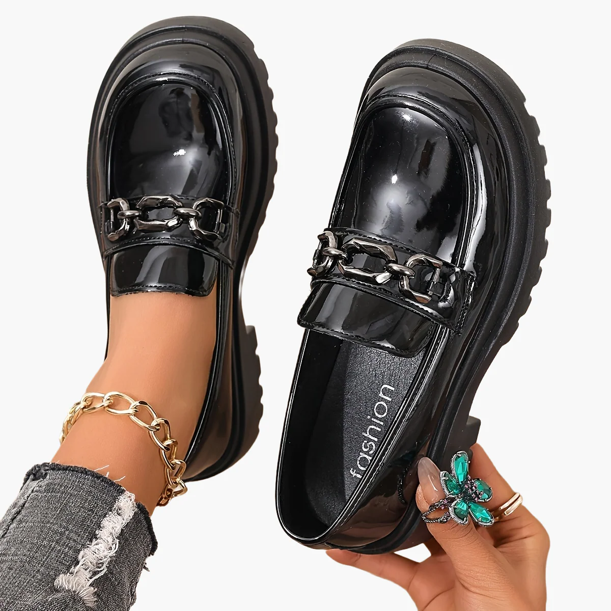 Mocassins élégants pour femme à chaîne dorée style preppy – Slip-on confort urbain - Image 9